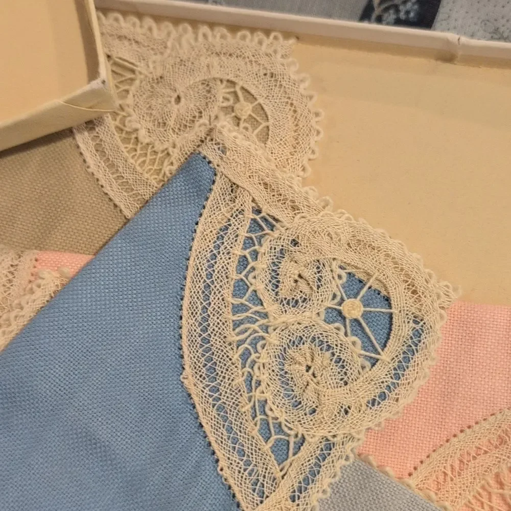 Antique Belgiam handloom Lace napkin set‎ NIP
